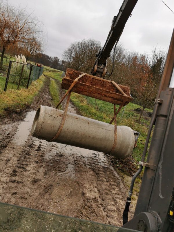 EBERLE CONSTRUCTION-pelleteuse-baccarat (1)